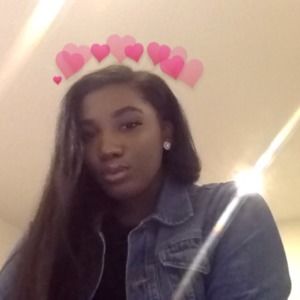 Meet your Posher, Ayanna